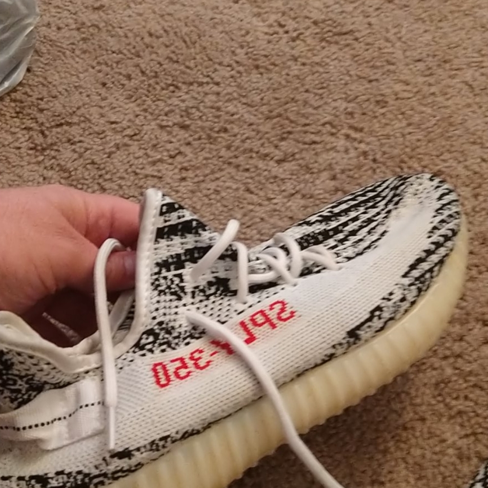 Authentic Yezzy  BZ0256